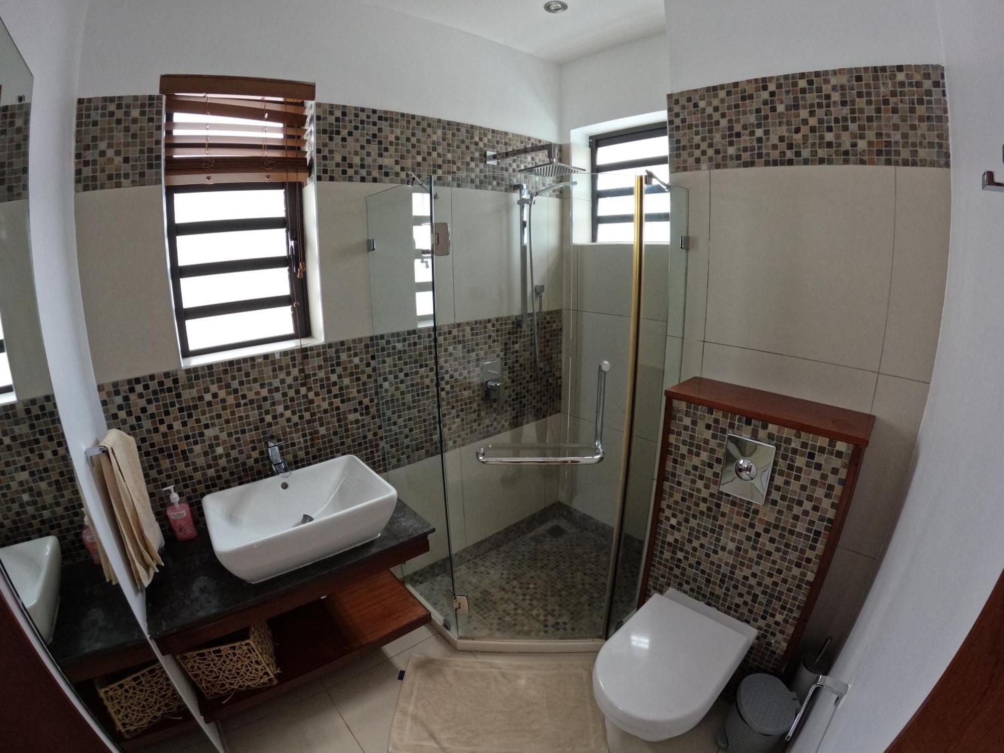 Olana Blue - Beachfront Apartment Riviere Noire Luaran gambar